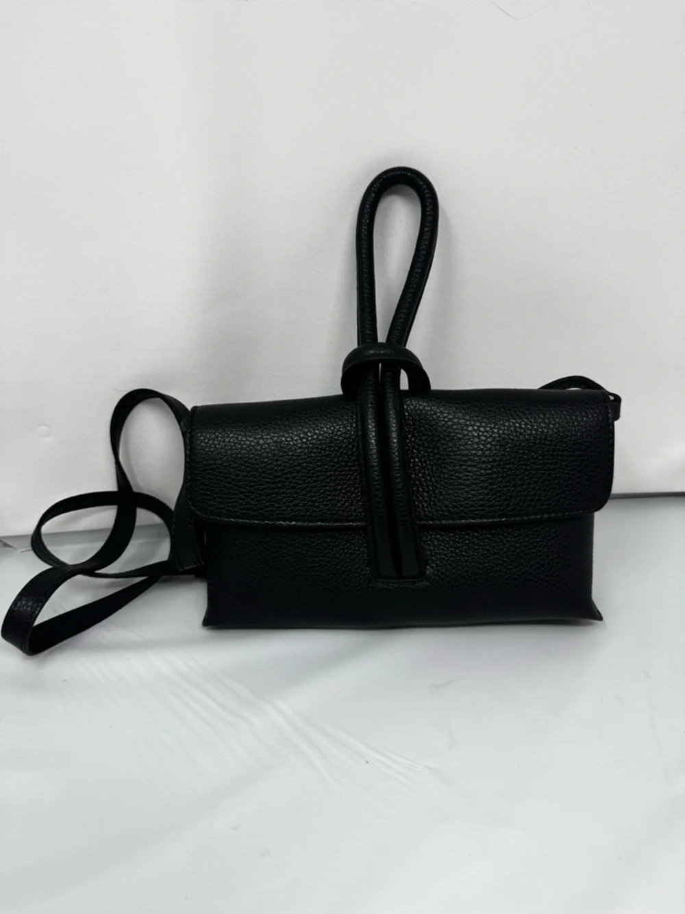 M. Gemi The Francesca Convertible Crossbody black NWOT - Picture 3 of 8
